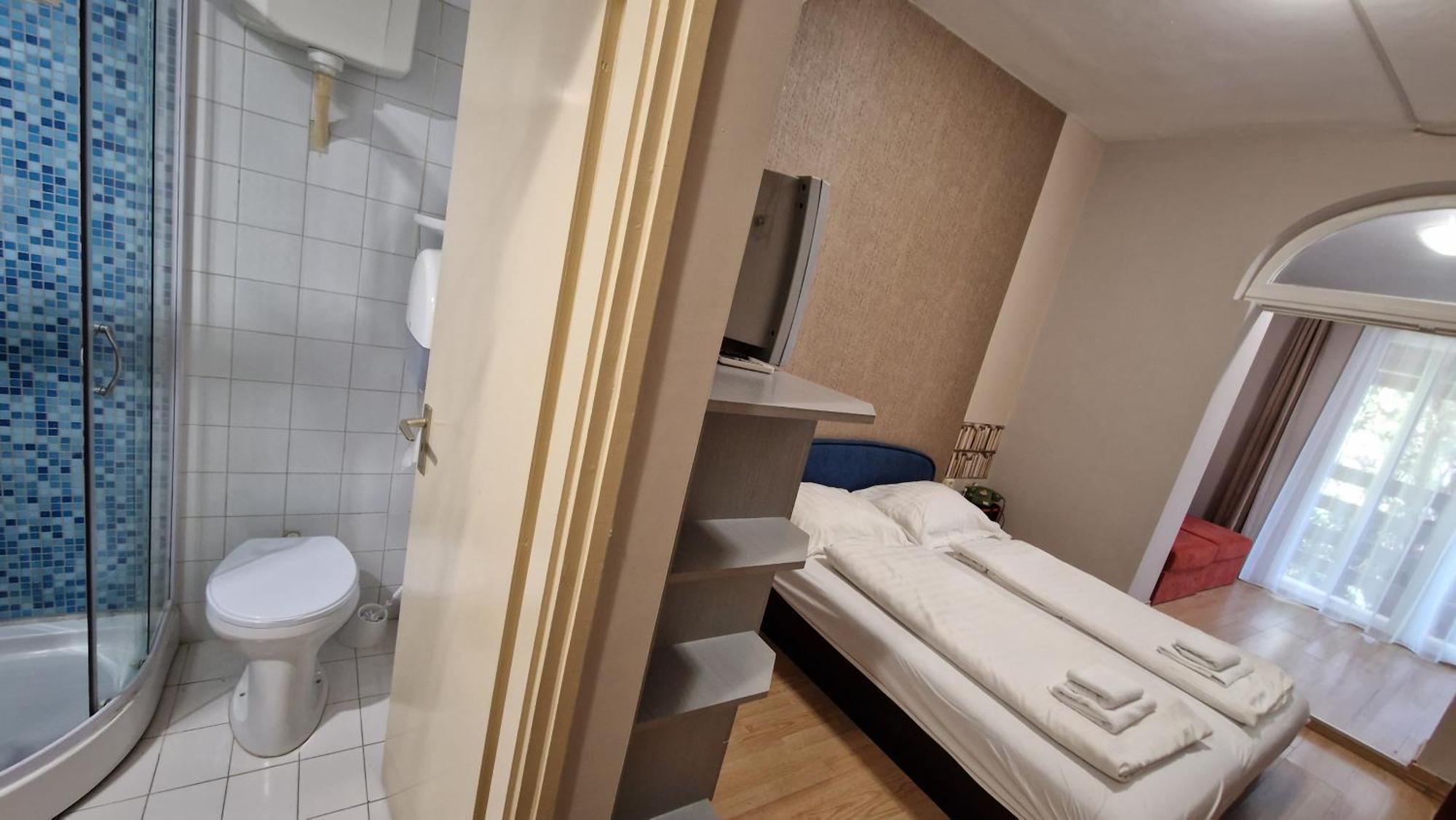 Piknik Wellness Hotel Шиофок Экстерьер фото