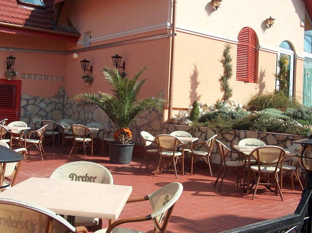 Piknik Wellness Hotel Шиофок Экстерьер фото