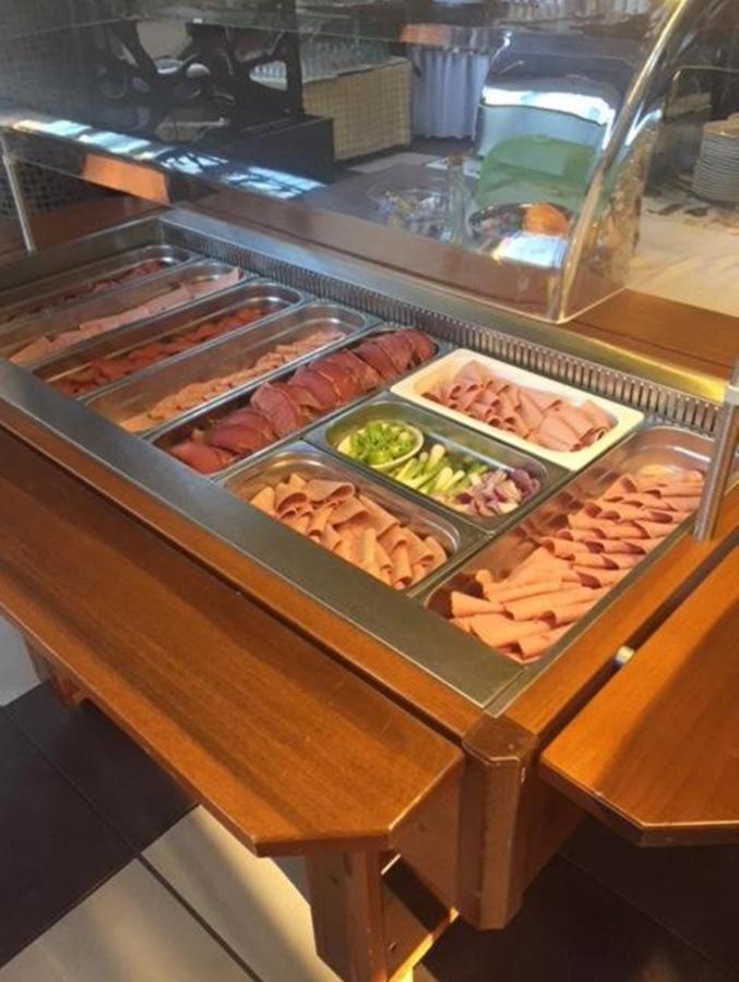 Piknik Wellness Hotel Шиофок Экстерьер фото